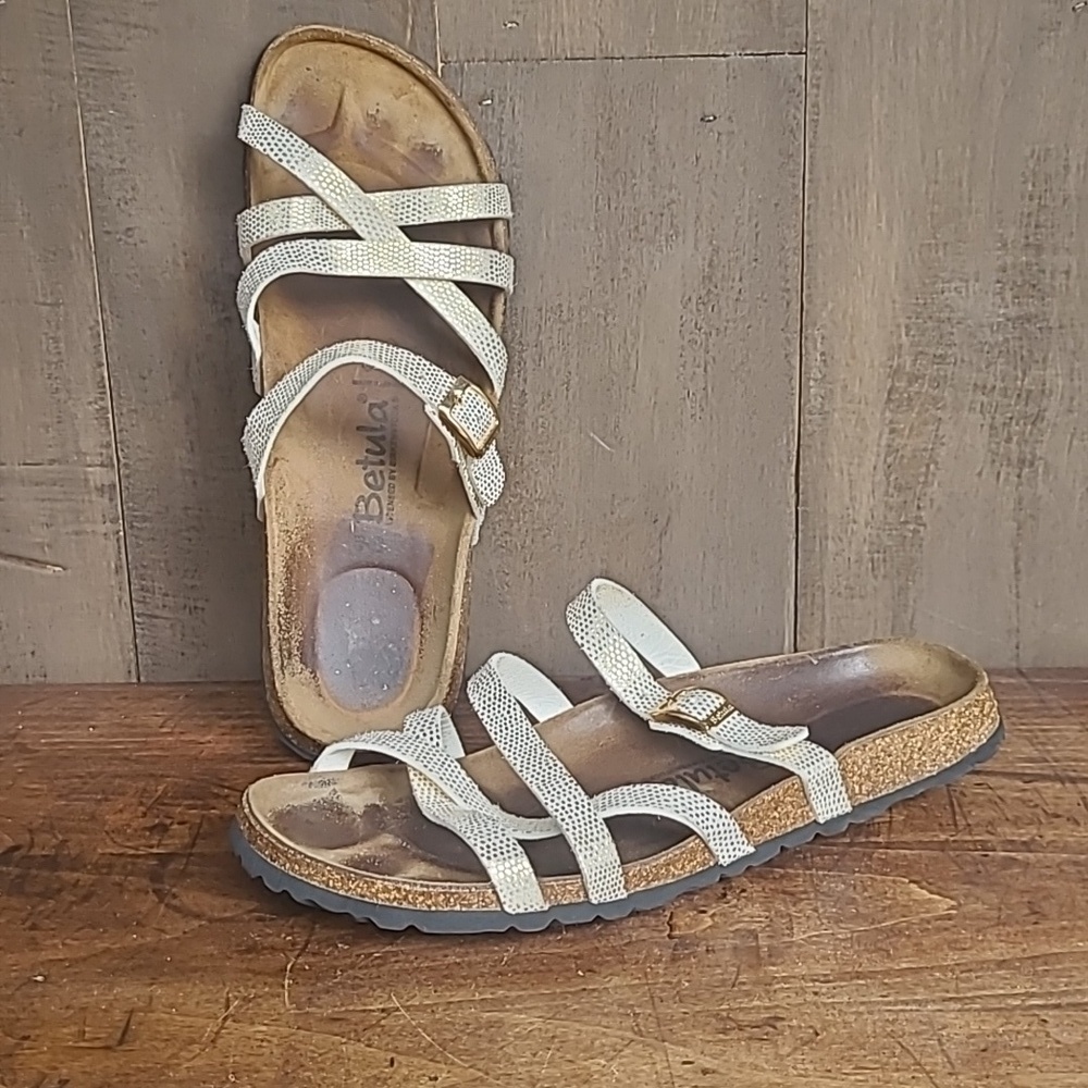 Birkenstock Sandals Women's sz 40/9 US Betula X Buckle Iridescent Snakeskin Sand